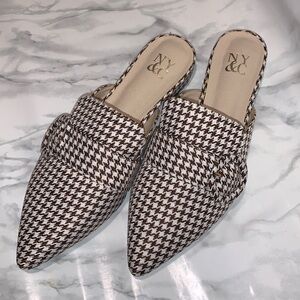 NY &Co brown and white Houndstooth mules size 7.5